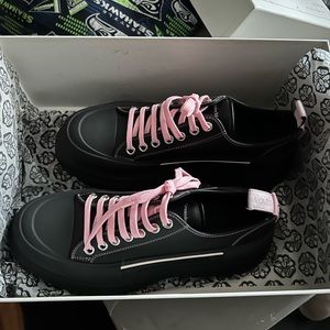 Alexander McQueen Trend Slick Lace Up